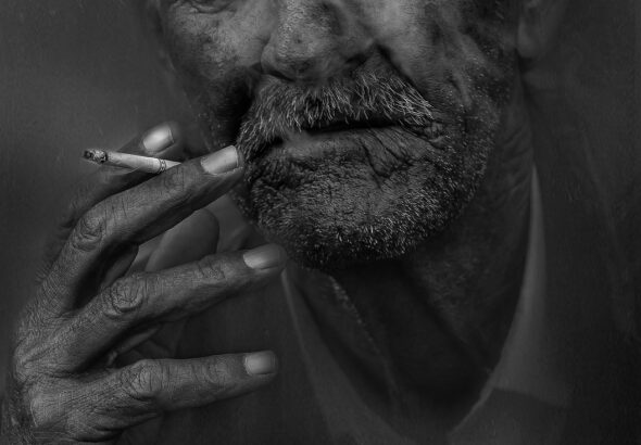 Un mes sin fumar y te encuentras peor: qué está pasando en tu cuerpo