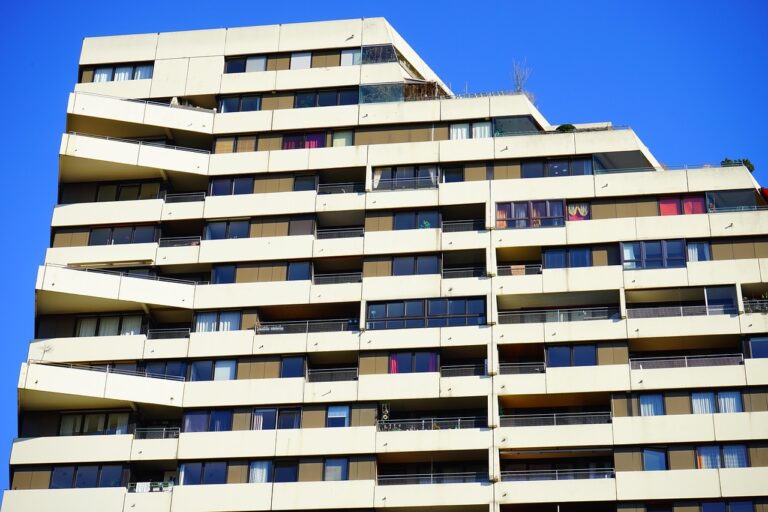 Alquiler de pisos en Vitoria: guía de precios y barrios